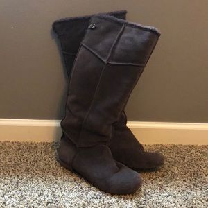 Warm lined boots